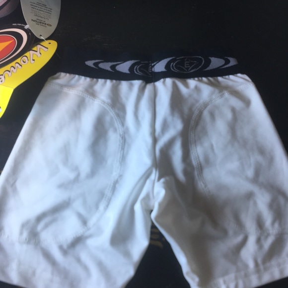 Easton Sliding Shorts Athletic Ball Player - Picture 6 of 6